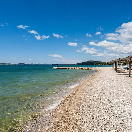 Mira Delux By Interhome