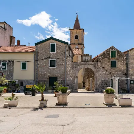 Mira Delux By Interhome *