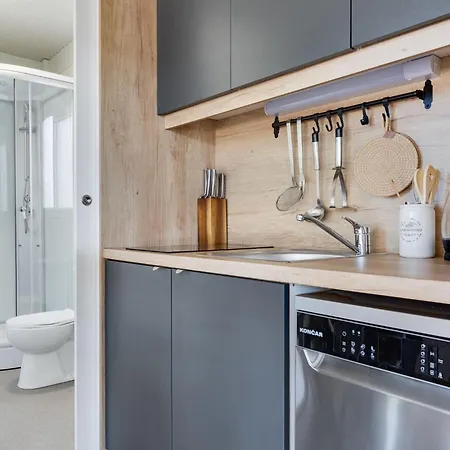 Mira Delux By Interhome